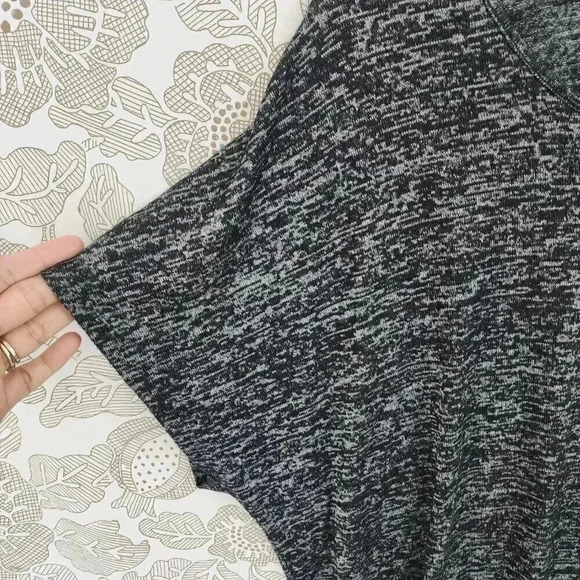 Lane Bryant Scoop neck Batwing Asymmetrical Knit Blouse 18/20 378C - Picture 4 of 7